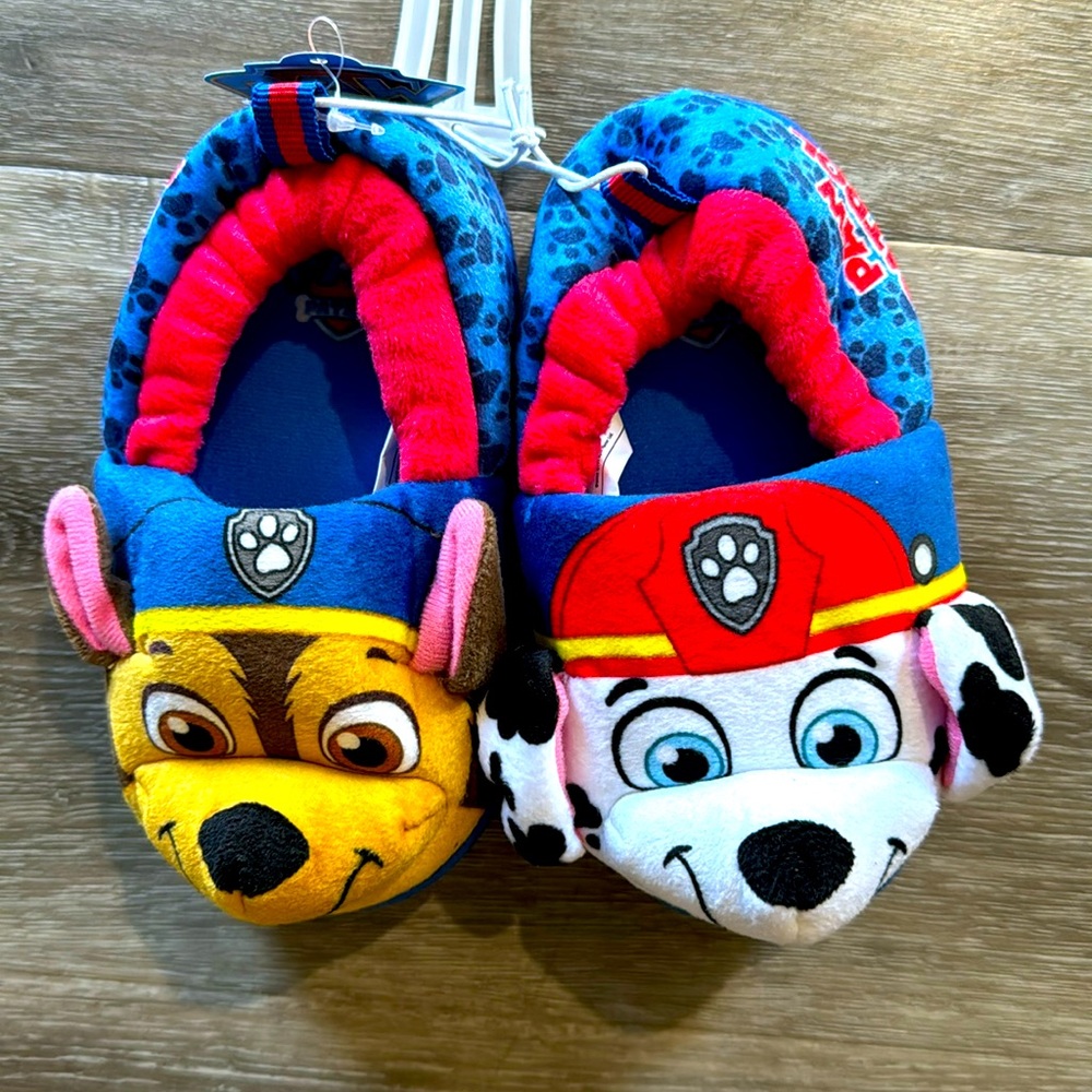NWTs Nickelodeon Paw Patrol Marshall and Chase Slippers